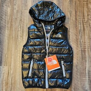 Size 120 (5-6) The North Face Summit Series Zip-Up Puffer Vest with Hood NWT